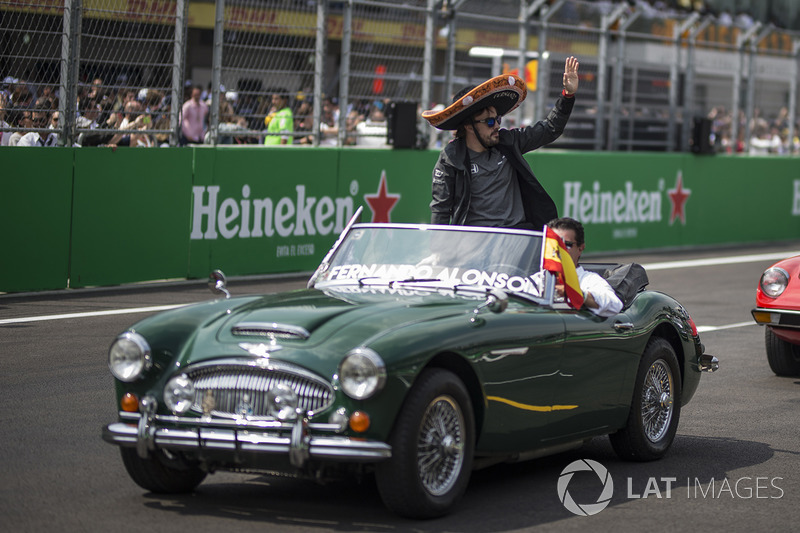 Fernando Alonso, McLaren on the drivers parade
