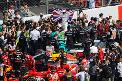 2017 World Champion Lewis Hamilton, Mercedes AMG F1