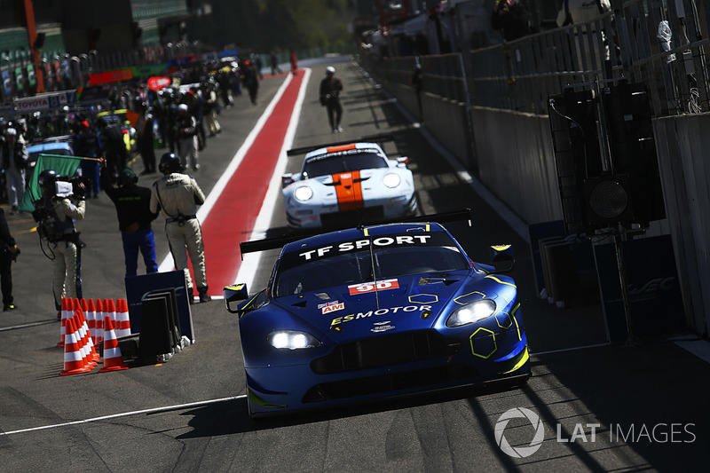 #90 TF Sport Aston Martin Vantage: Salih Yoluc, Euan Alers-Hankey, Charles Eastwood