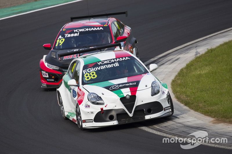 Fabrizio Giovanardi, Team Mulsanne Alfa Romeo Giulietta TCR