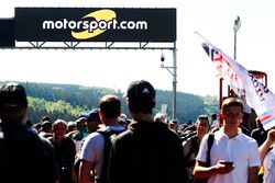 Motorsport.com signage