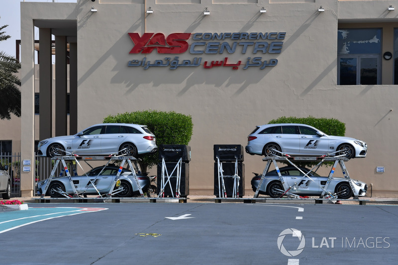 Safety car and Medical freight