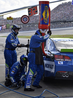 Jimmie Johnson, Hendrick Motorsports Chevrolet pits