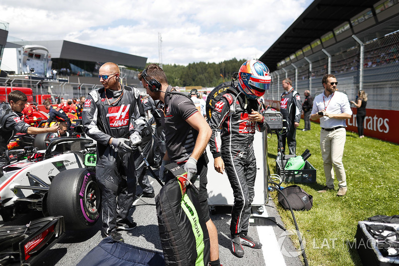 Romain Grosjean, Haas F1 Team, sur la grille