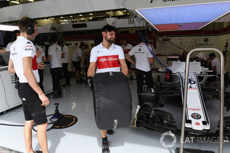 Sauber, garaje