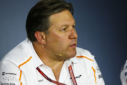 Zak Brown, Director Ejecutivo, McLaren Technology Group, en la conferencia de prensa de los directores del equipo
