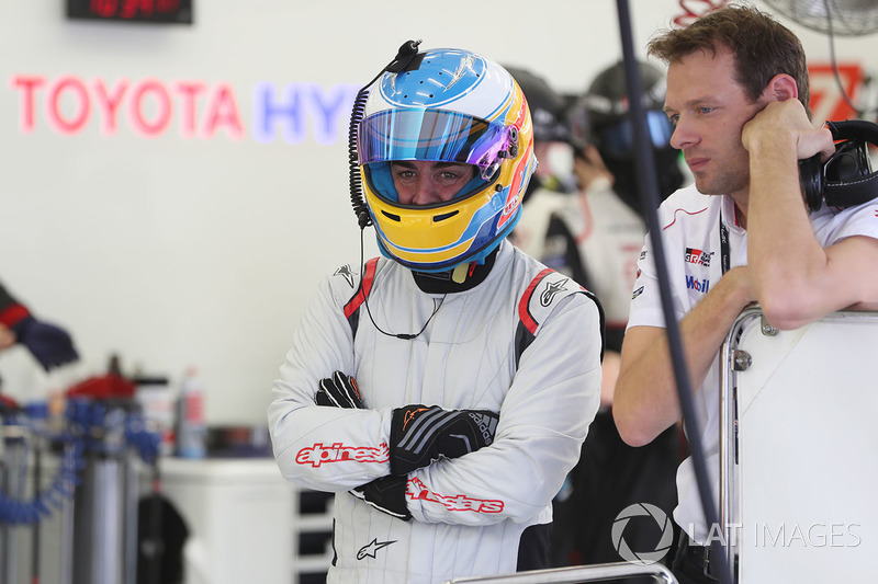 #8 Toyota Gazoo Racing Toyota TS050-Hybrid: Fernando Alonso with Alex Wurz, Toyota Racing