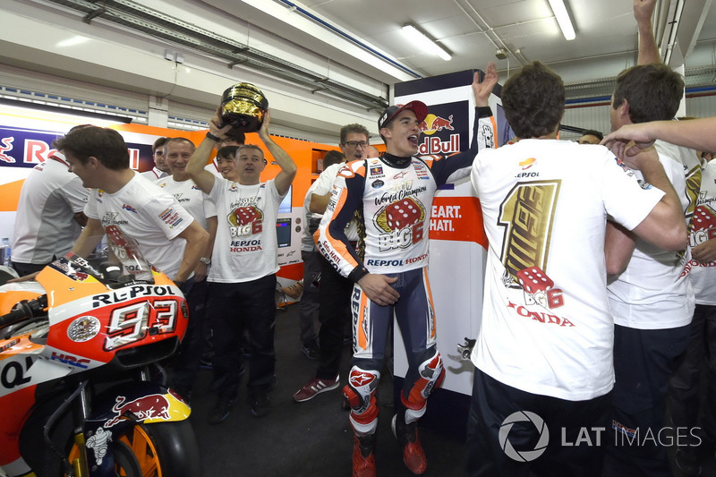 Worldchampion Marc Marquez, Repsol Honda Team celebrate with the team