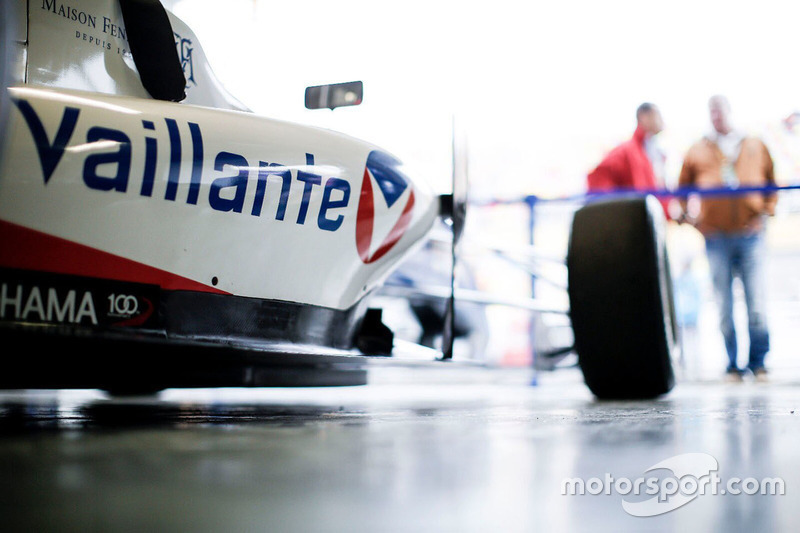 Sacha Fenestraz, Vaillante-Carlin