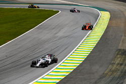 Фелипе Масса, Williams FW40, Фернандо Алонсо, McLaren MCL32, и Серхио Перес, Sahara Force India F1 V