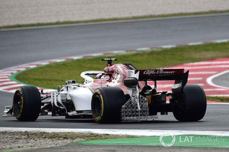 Charles Leclerc, Alfa Romeo Sauber C37, sensori aerodinamici sull'ala posteriore