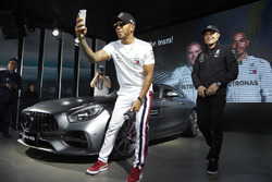 Lewis Hamilton, Mercedes AMG F1 y Valtteri Bottas, Mercedes AMG F1