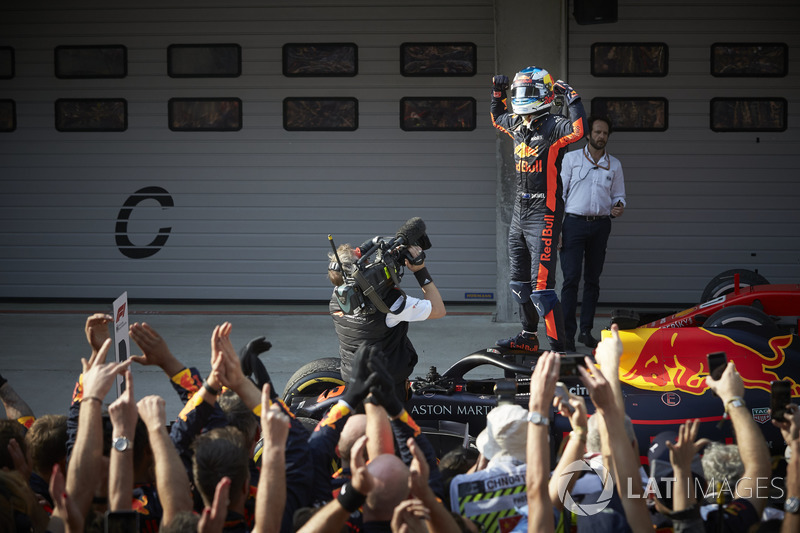 Race winner Daniel Ricciardo, Red Bull Racing