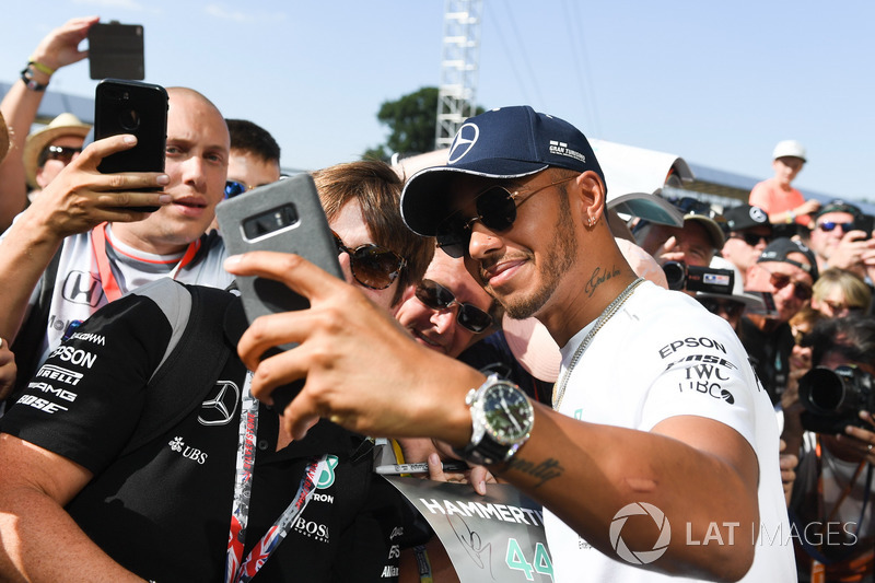 Lewis Hamilton, Mercedes-AMG F1