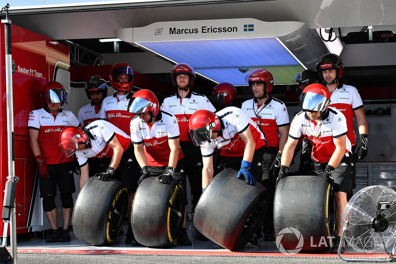 Механіки Sauber