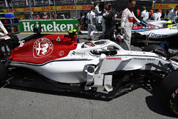 Charles Leclerc, Sauber C37 sur la grille