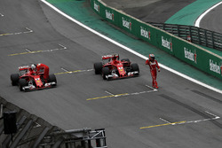 Sebastian Vettel, Ferrari SF70H e Kimi Raikkonen, Ferrari SF70H arrivano nel parco chiuso