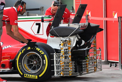 Kimi Raikkonen, Ferrari SF70H, in pista con i sensori per i test aerodinamici
