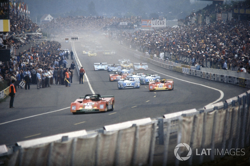Arturo Merzario, Carlos Pace, Ferrari 312PB leads Jacky Ickx, Brian Redman, Ferrari 312PB, Jean-Pierre Beltoise, Francois Cevert, Matra-Simca MS670B, Henri Pescarolo, Gerard Larrousse, Matra-Simca MS670B, Jean-Pierre Jabouille, Jean-Pierre Jaussaud, Matra-