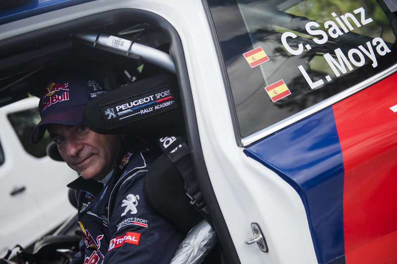4) Carlos Sainz