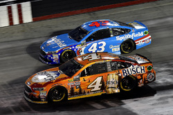 Kevin Harvick, Stewart-Haas Racing Ford, Aric Almirola, Richard Petty Motorsports Ford