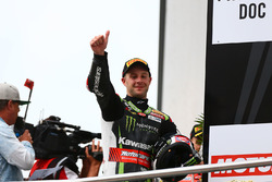 Podio: il secondo classificato Jonathan Rea, Kawasaki Racing