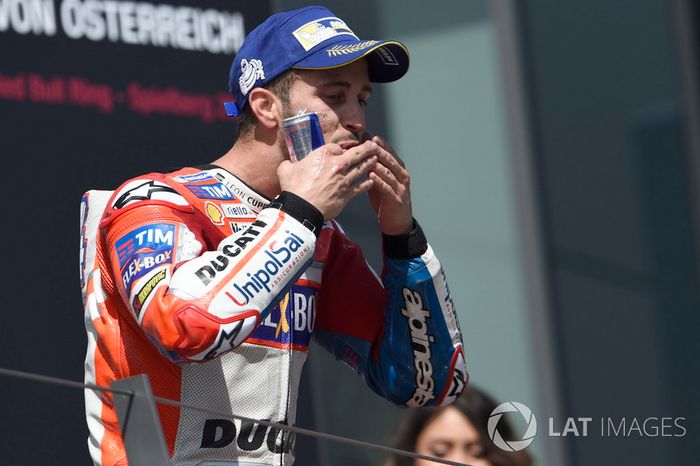 Andrea Dovizioso foi o grande vencedor do GP da Áustria  neste domingo, após grande duelo com Marc Márquez.