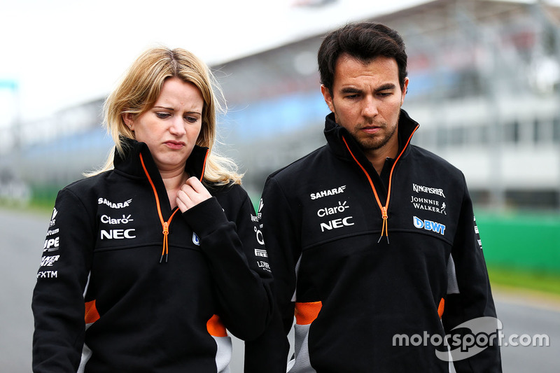 Trackwalk: Sergio Perez, Sahara Force India F1 Team, mit Ingenieurin Bernadette Collins