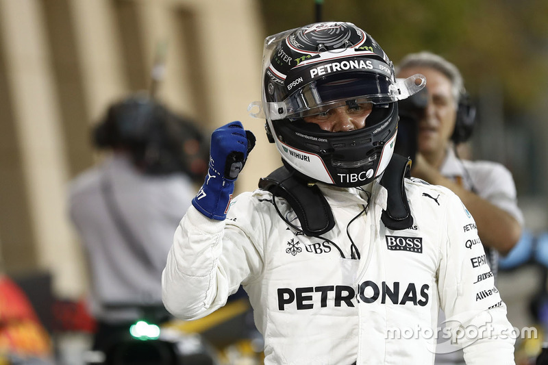 Ganador de la pole Valtteri Bottas, Mercedes AMG