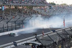 Kurt Busch, Stewart-Haas Racing Ford crash