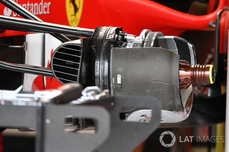 Ferrari SF70H front wheel hub detail