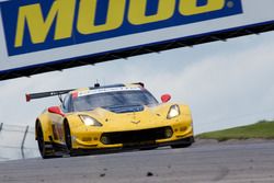 #3 Corvette Racing Chevrolet Corvette C7.R: Antonio Garcia, Jan Magnussen