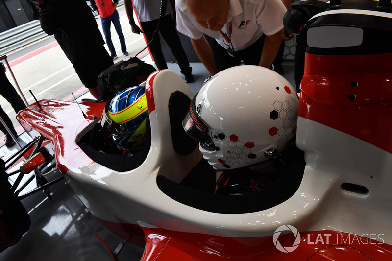 Zsolt Baumgartner, F1 Experiences 2-Seater driver