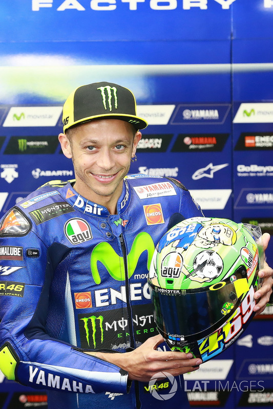 Valentino Rossi, Yamaha Factory Racing, with new helmet