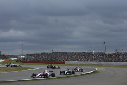 Esteban Ocon, Sahara Force India F1 VJM10, Valtteri Bottas, Mercedes AMG F1 W08, Sergio Perez, Sahara Force India F1 VJM10, Stoffel Vandoorne, McLaren MCL32