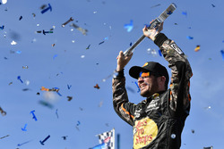 Winner Martin Truex Jr., Furniture Row Racing Toyota
