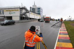 Trabajos de reasfaltado en Sachsenring