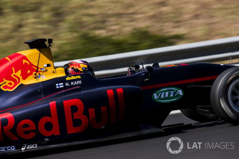 <img src="https://cdn-4.motorsport.com/static/img/cfp/0/0/0/0/74/s3/finland-2.jpg" alt="" width="20" height="12" /> Нико Кари, Arden International (GP3, 10-е место в общем зачете, 63 очка, одна победа и один подиум)