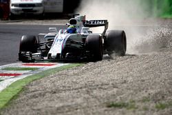 Felipe Massa, Williams FW40 sort large dans le gravier