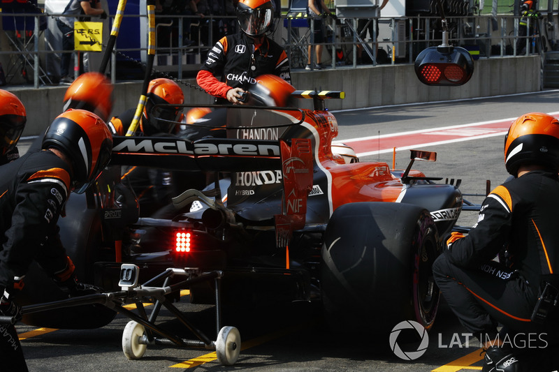 Stoffel Vandoorne, McLaren MCL33