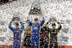 Podium: 1. Josef Newgarden, Team Penske Chevrolet; 2. Scott Dixon, Chip Ganassi Racing Honda; 3. Sim