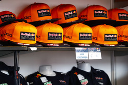 Oranje petten van Max Verstappen