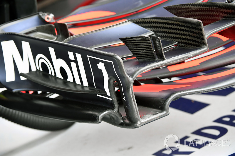 Red Bull Racing Rb13 front wing detail