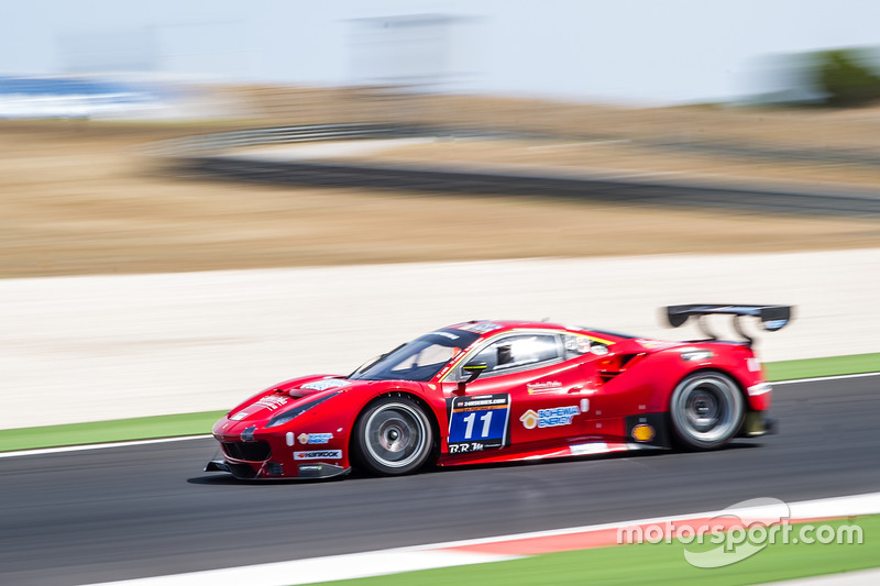 #11 Scuderia Praha Ferrari 488 GT3: Jiri Pisarik, Josef Král, Matteo Malucelli