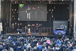 Motorsport meets Sindelfingen: Mercedes feiert