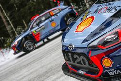 Cars of Dani Sordo, Marc Marti, Hyundai i20 WRC, Hyundai Motorsport, Thierry Neuville, Nicolas Gilsoul, Hyundai i20 WRC, Hyundai Motorsport