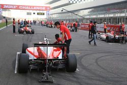 Atmosphere on the starting grid
