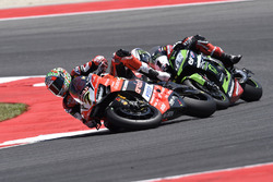 Sturz: Chaz Davies, Ducati Team; Jonathan Rea, Kawasaki Racing