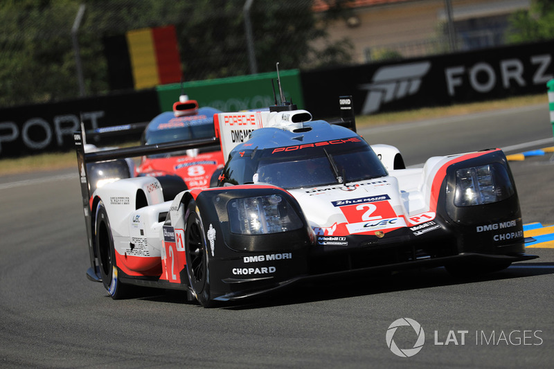 #2 Porsche Team Porsche 919 Hybrid: Timo Bernhard, Earl Bamber, Brendon Hartley