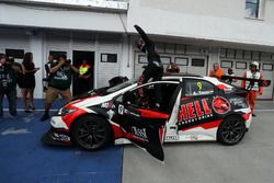 Il vincitore della gara Attila Tassi, M1RA, Honda Civic TCR